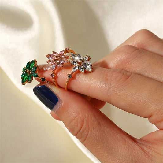 Thin Flower Zirconia Ring