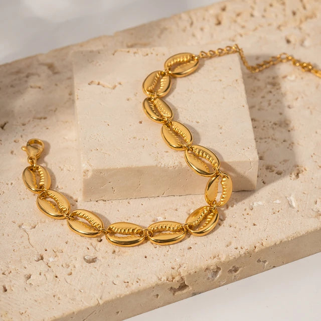 Gold Shells Bracelet